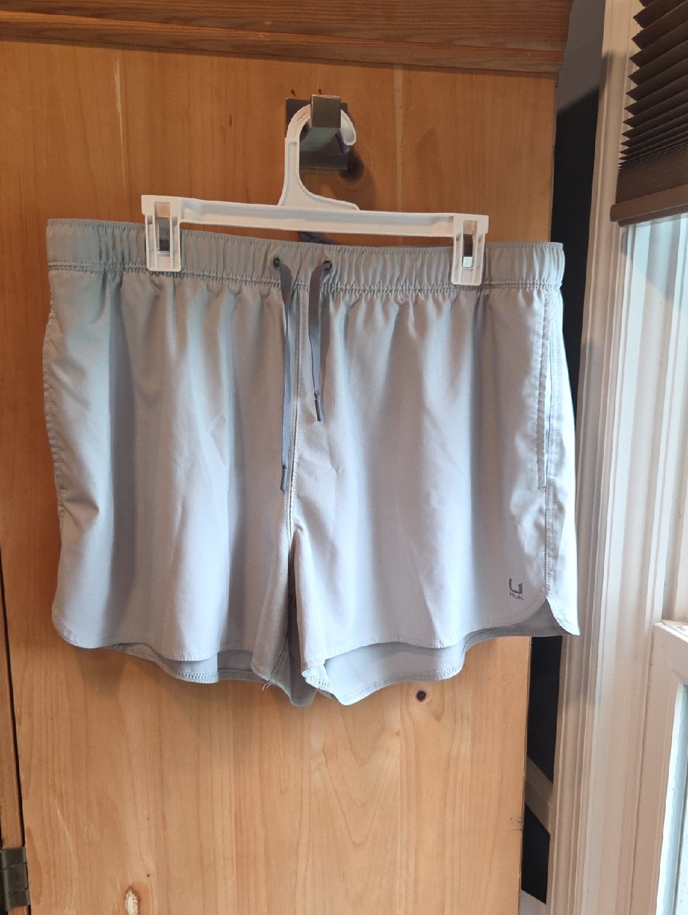 Huk Light Gray Athletic Swim/Board Shorts